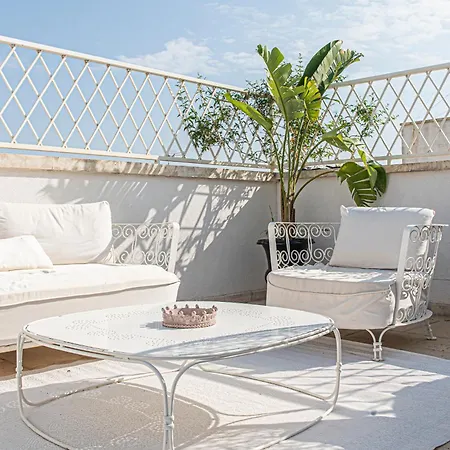 Le Bateau Bleu (adults Only) Bed & Breakfast 4*