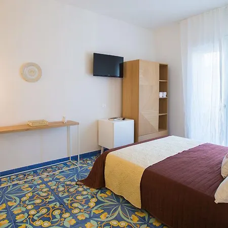 Le Bateau Bleu (adults Only)