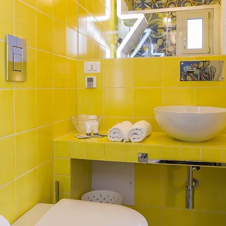 Le Bateau Bleu (adults Only)