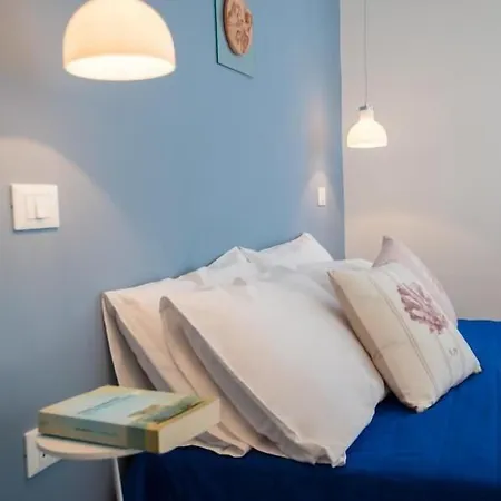 Le Bateau Bleu Adults Only 12