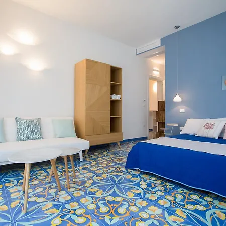 Le Bateau Bleu Adults Only 12 4* Porto Cesareo
