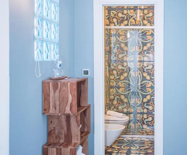 Bed and breakfast Le Bateau Bleu Adults Only 12 4*