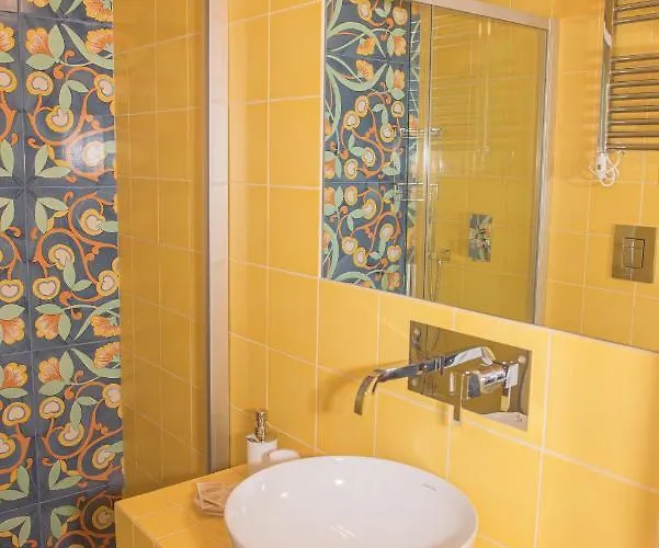 Le Bateau Bleu Adults Only 12 4*