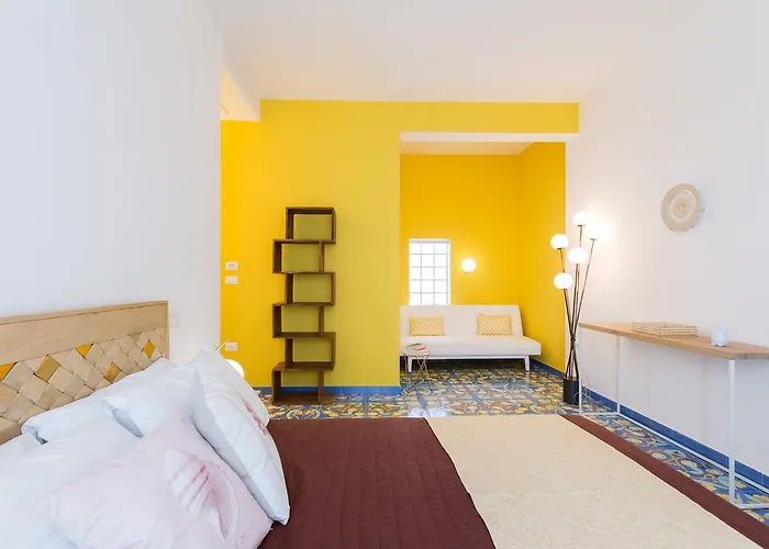 Le Bateau Bleu Adults Only 12 Bed and breakfast